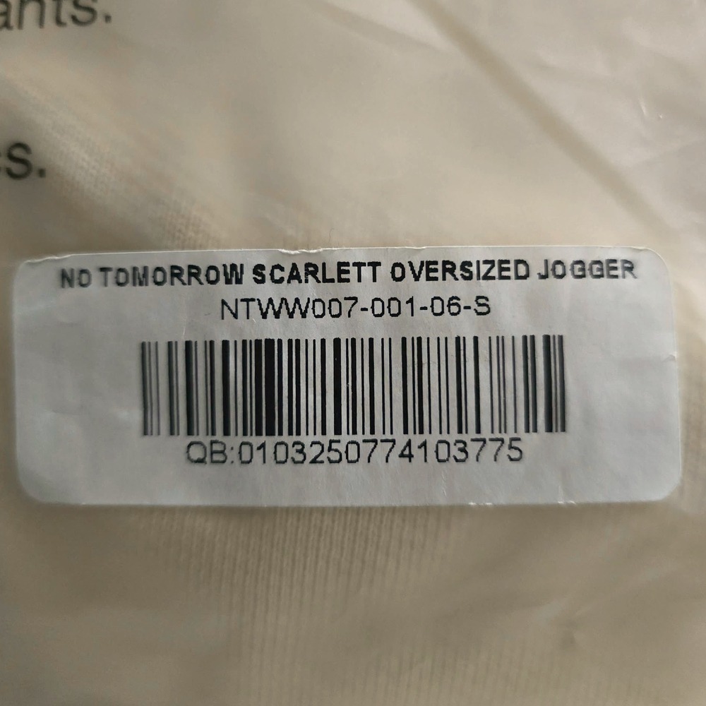 No Tomorrow Scarlett Oversized Jogger Cream Skull‎ Wing Graphic NTWW007-001-06-S - Picture 5 of 5
